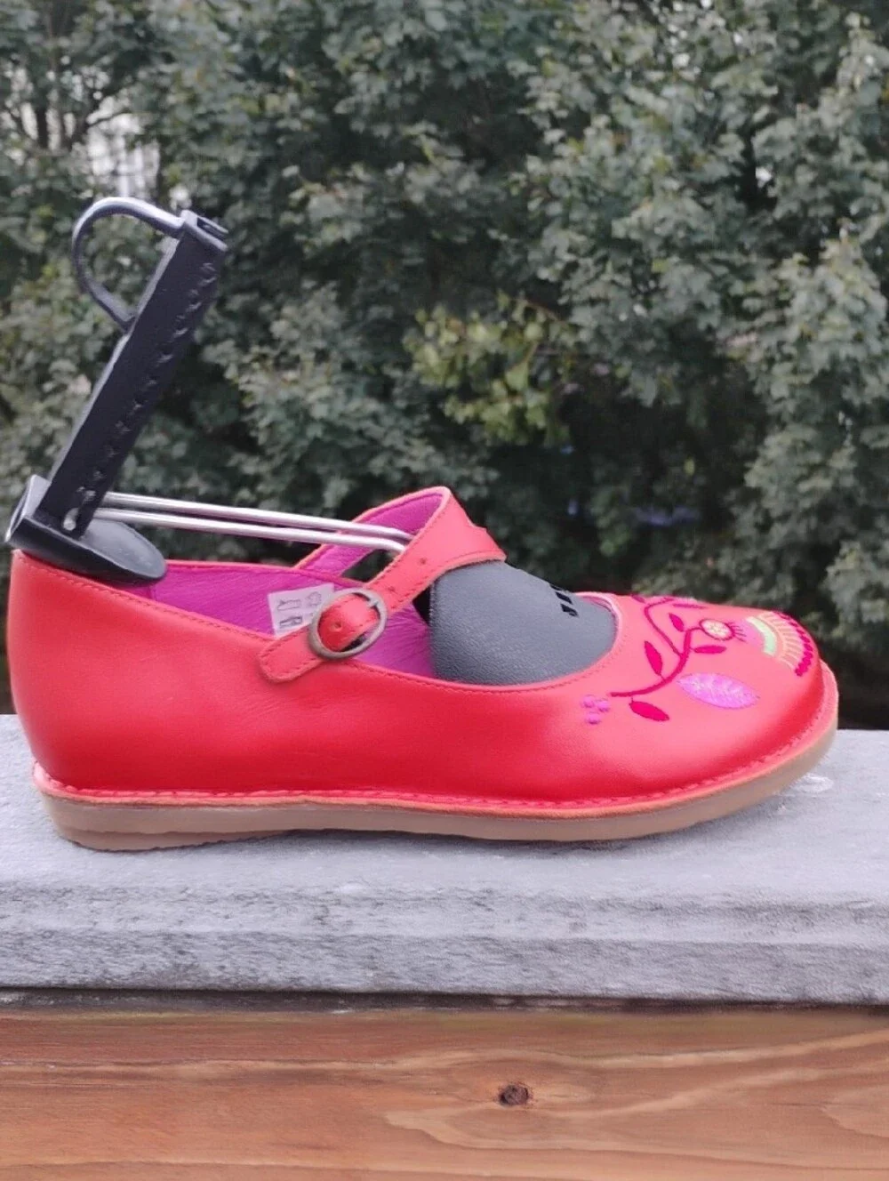 Gudrun Sjödén Coral-Red Leather Mary Jane Flats Embroidered Floral EU 38 US 7.5